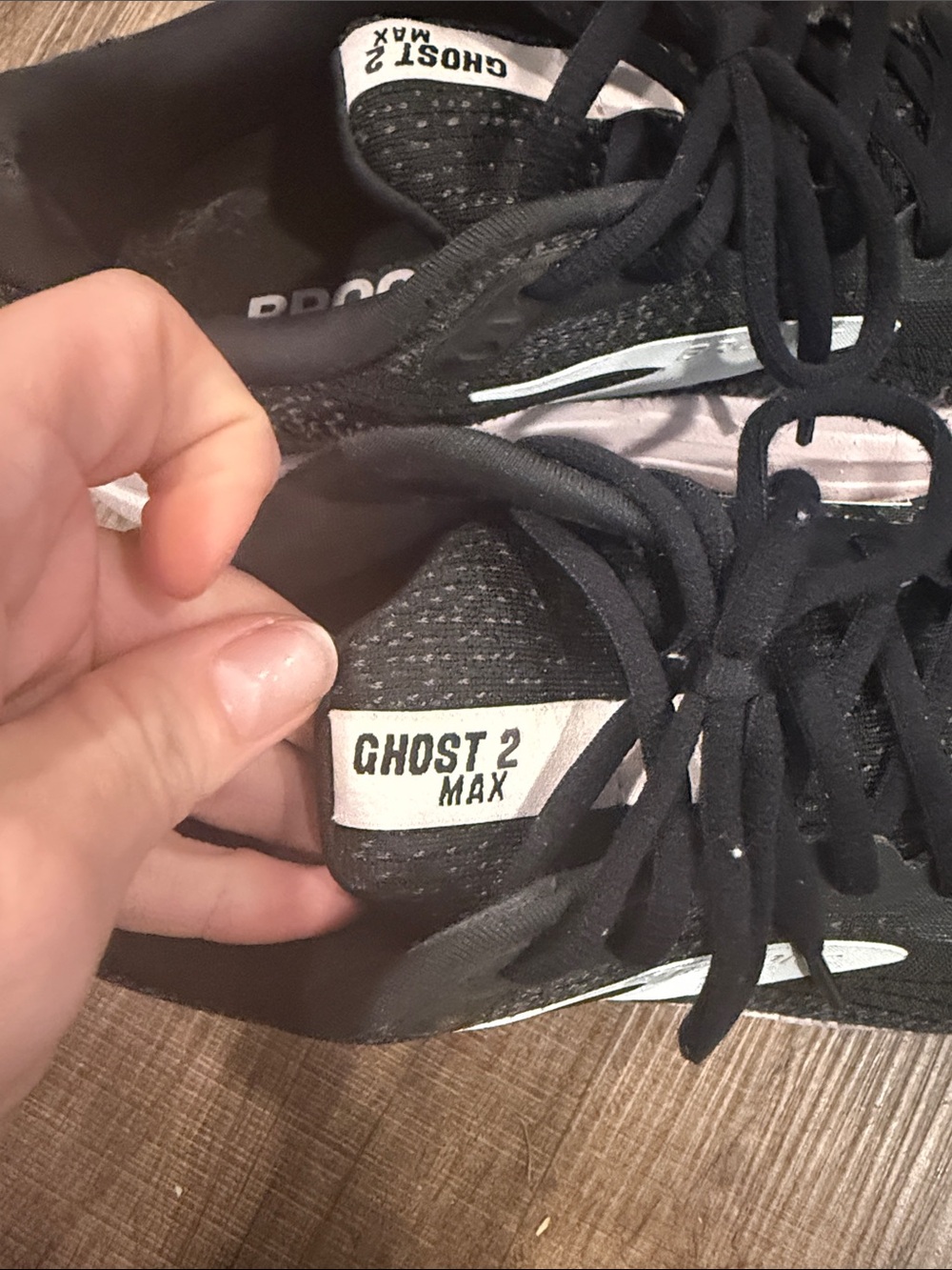 Brooks Women's ghost 2 max 
-black with pink - Picture 10 of 12